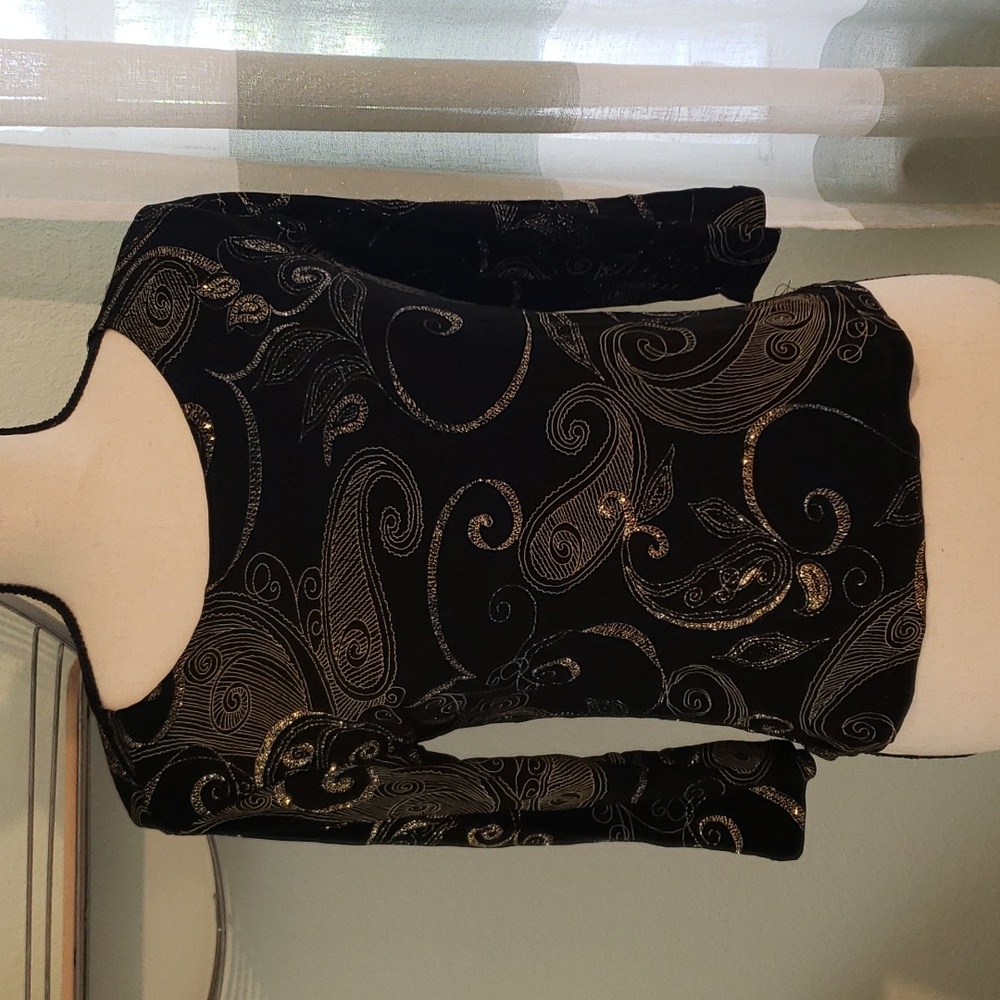 Britney Black Ladies Top